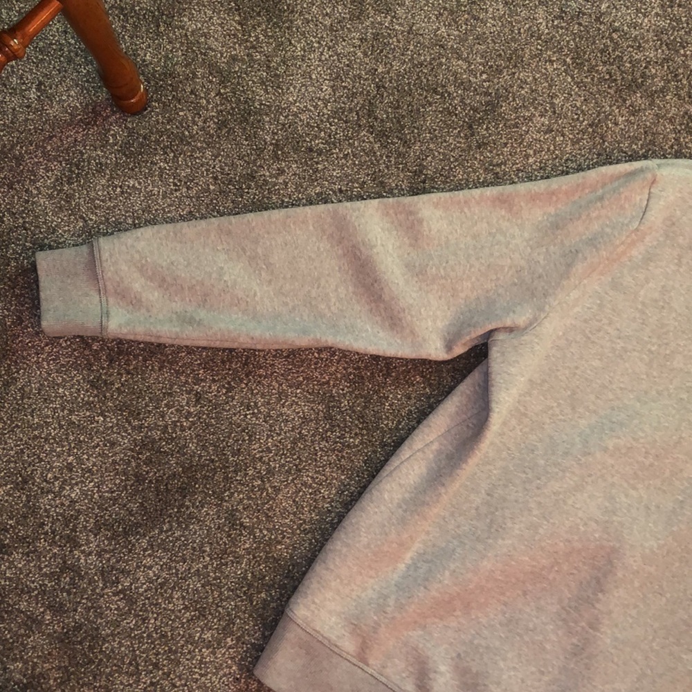 Calvin Klein Crewneck - Picture 8 of 9